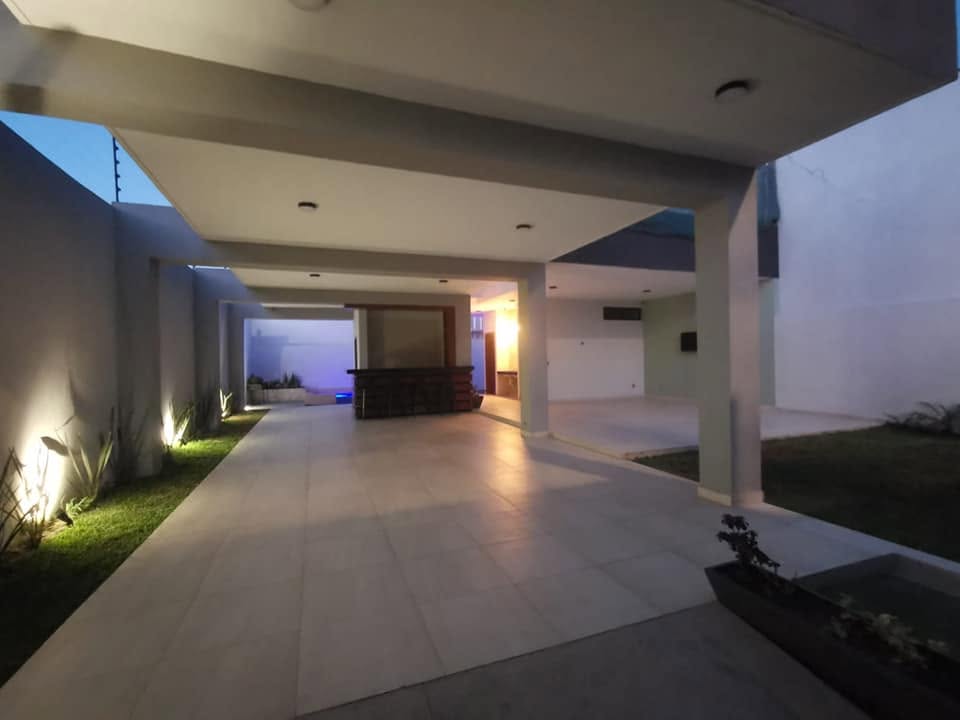 Instalaciones con Iluminación Nocturna - Terraza La Opulenza